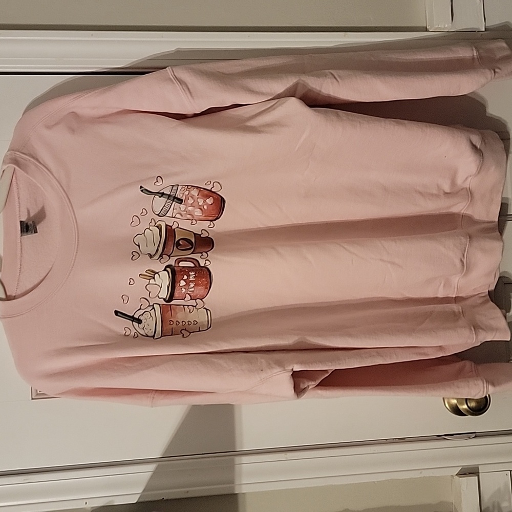 Gildan pink 3xl Valentine Sweatshirt.